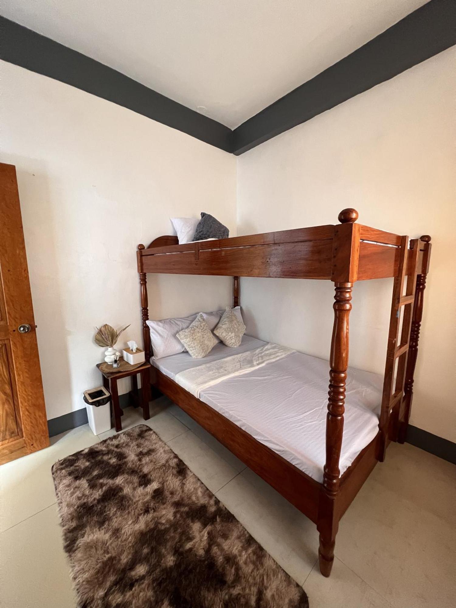 Eighty8 Tourist Inn Coron Kültér fotó