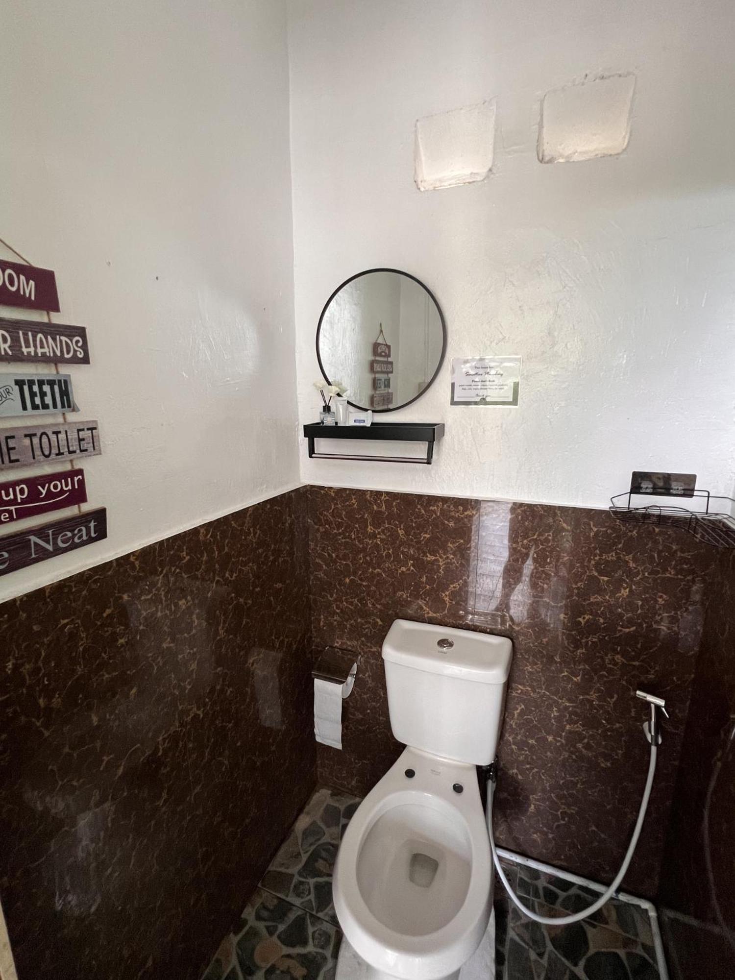 Eighty8 Tourist Inn Coron Kültér fotó