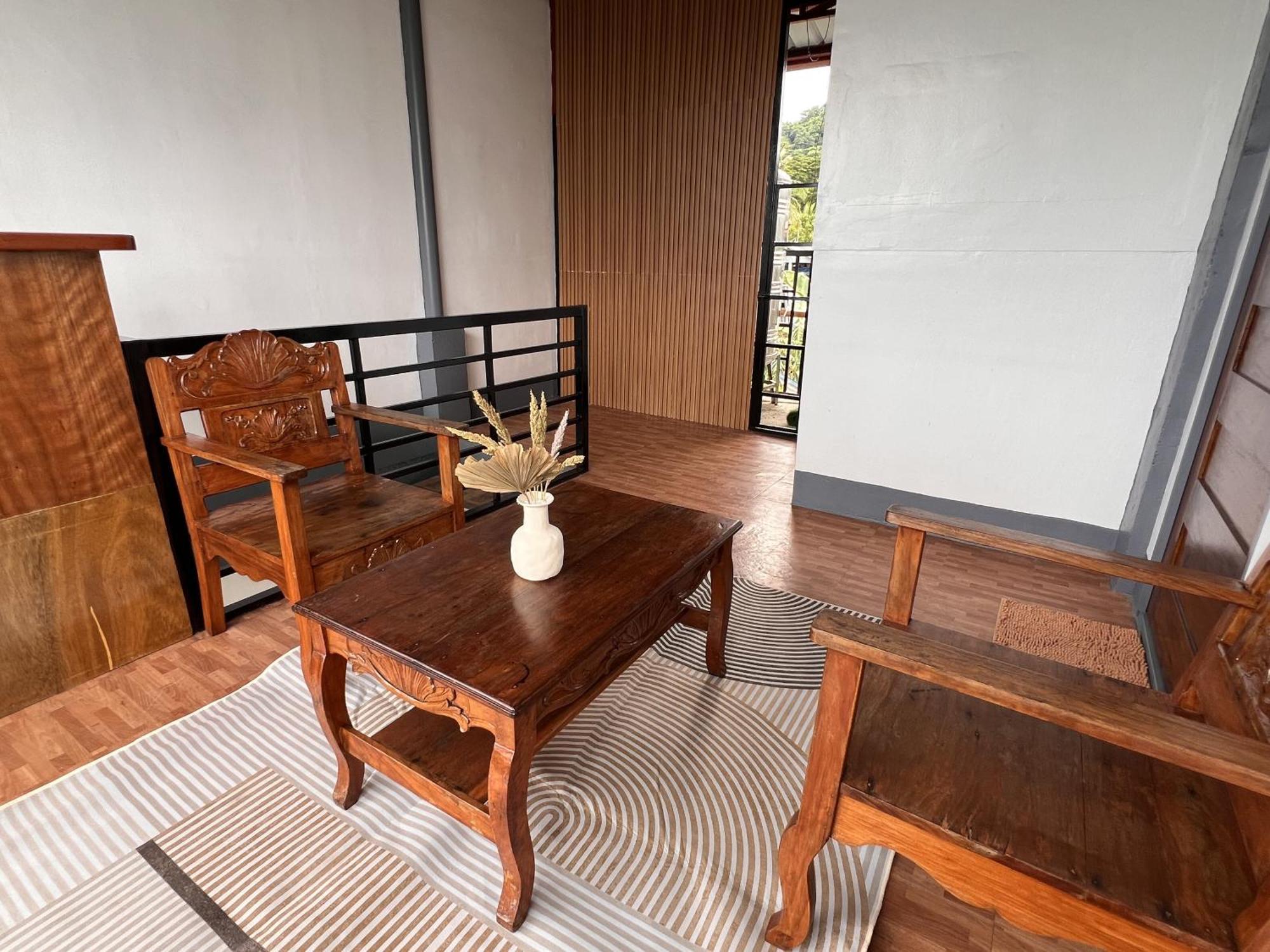 Eighty8 Tourist Inn Coron Kültér fotó